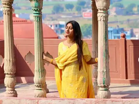 Mohena Kumari