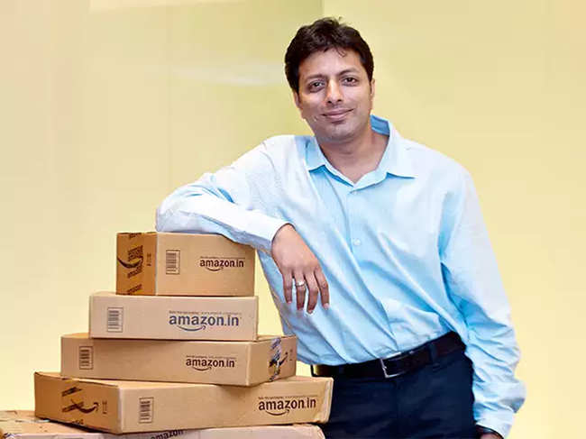 Sharing a photograph from the early days of Amazon, the top boss couldn’t help but get a little nostalgic.