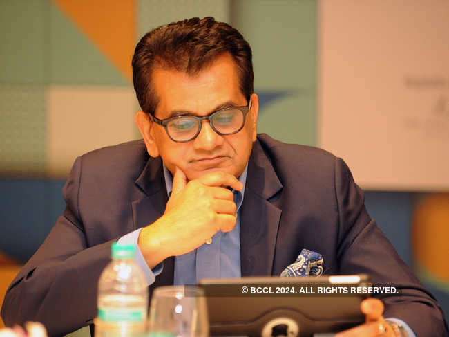 Amitabh Kant also shared a guide that commuters must adapt to.