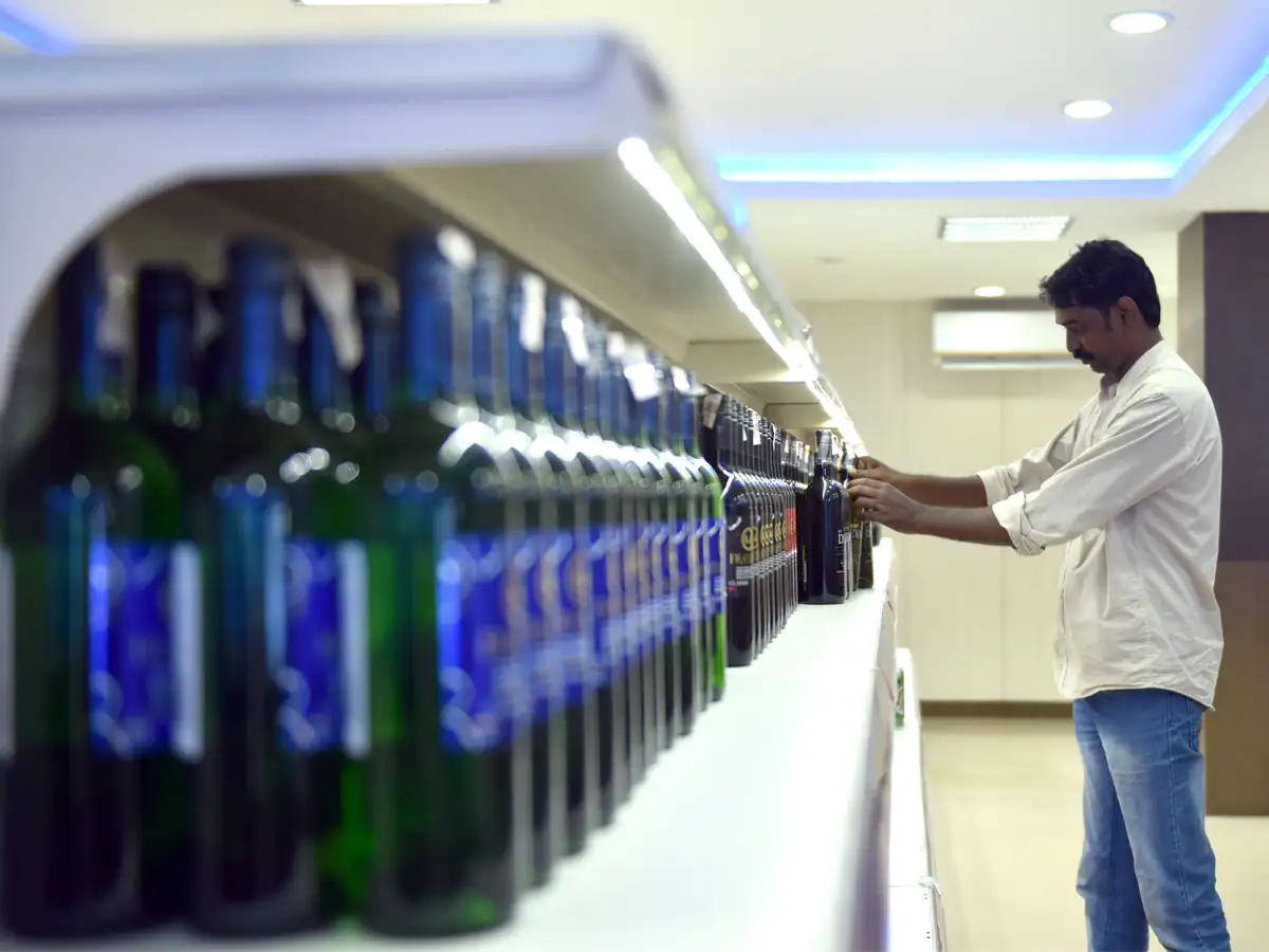 Mumbai Duty Free Latest News Videos Photos About Mumbai Duty Free The Economic Times