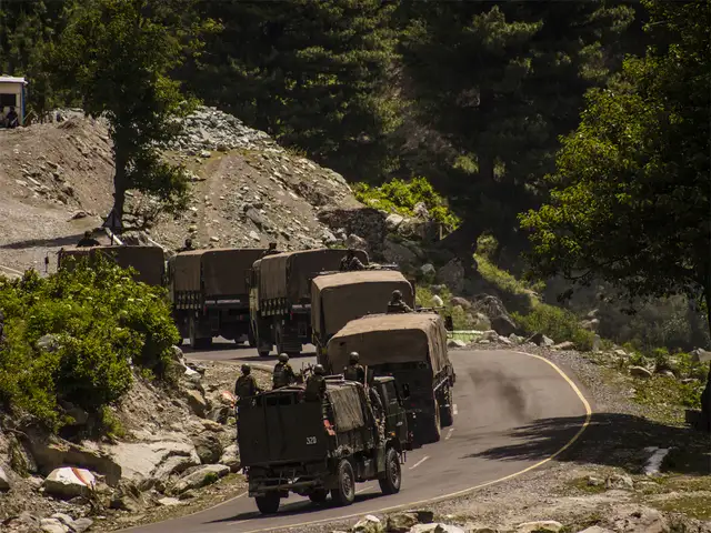 LAC dispute - Galwan Valley: Indian troops battle the weather amid dispute  | The Economic Times