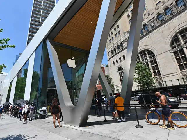 Last month, Apple re-opened some stores to allow shoppers to check iPhones and other products without exposing themselves and company employees to an elevated risk of becoming infected. 