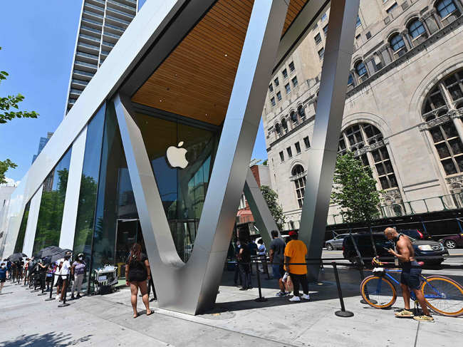 Last month, Apple re-opened some stores to allow shoppers to check iPhones and other products without exposing themselves and company employees to an elevated risk of becoming infected. ​