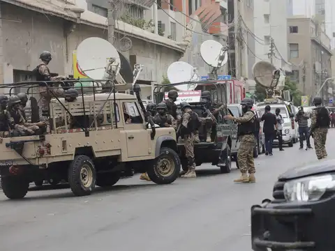 Security personnel surround the Stock Exchange
