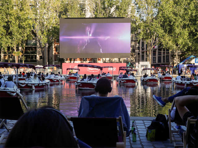 Socially distant electric boats