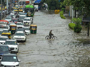 Heavy rain lashes parts of Delhi-NCR