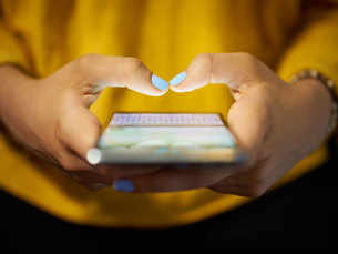 Text messaging shows potential as therapy in treating mental health