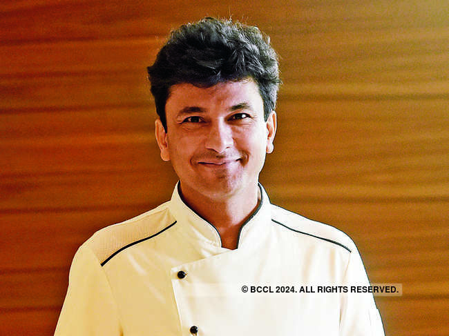 The world-renowned chef said he was particularly moved by the plight of the millions of street vendors across India.