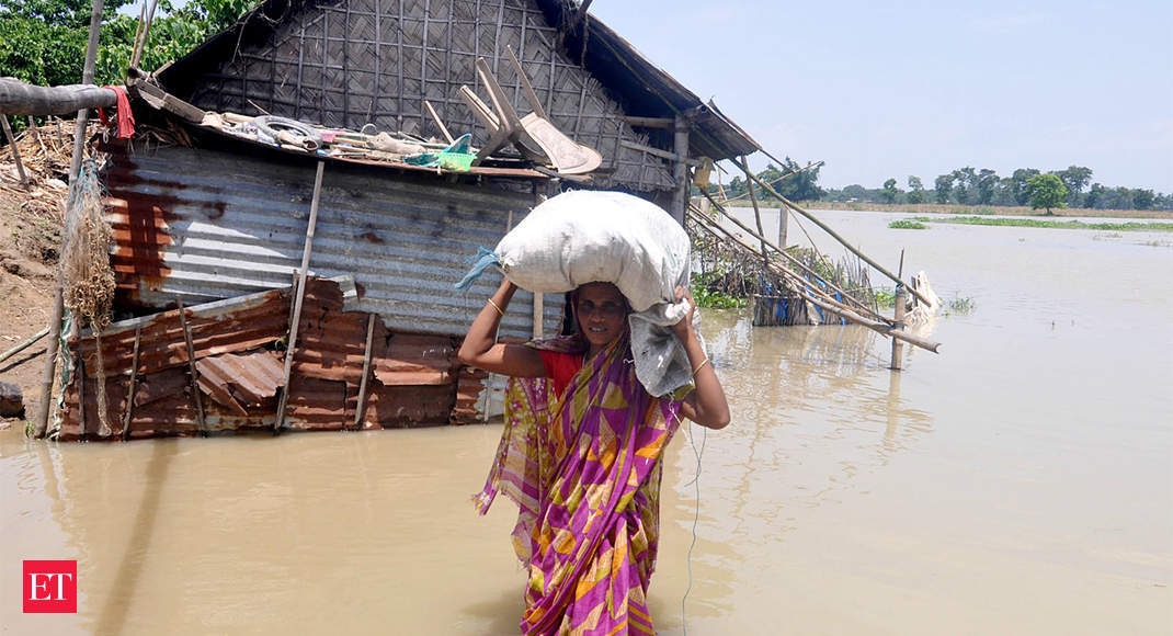 No drought of funds for flood relief in Karnataka as government hikes compensation for victims - Economic Times