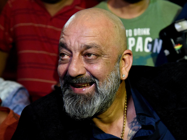 Sanjay Dutt Health Update: Sanjay Dutt battles stage-3 lung cancer