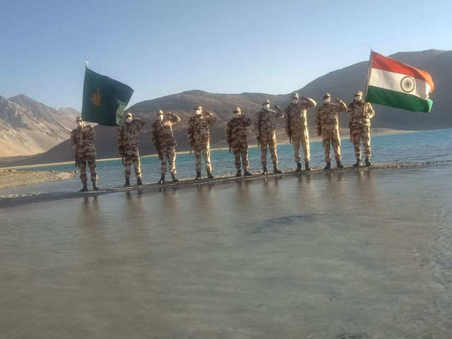 ITBP jawans celebrated Independence Day on the banks of Pangong Tso, at an altitude of 14,000 feet.