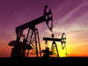 Oil eases on demand risks, US stockpile data
