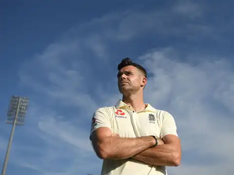 Go for 700, Jimmy!