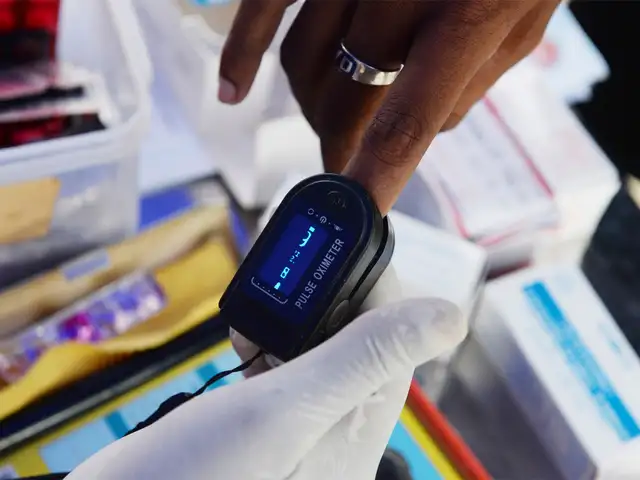 Happy Hypoxemia A 1 000 Rupee Gadget Is Keeping Tab On Covid Numbers The Economic Times