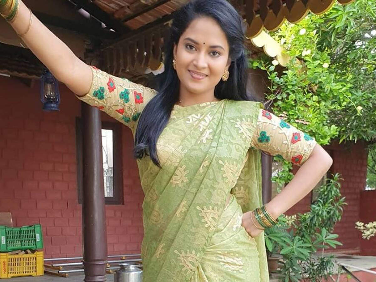 telugu serial actress names with images