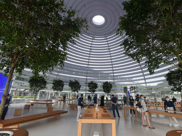 New Apple store in Singapore is world's first to sit on water — reports