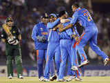 Harbhajan Singh congratulated on Akmal wicket