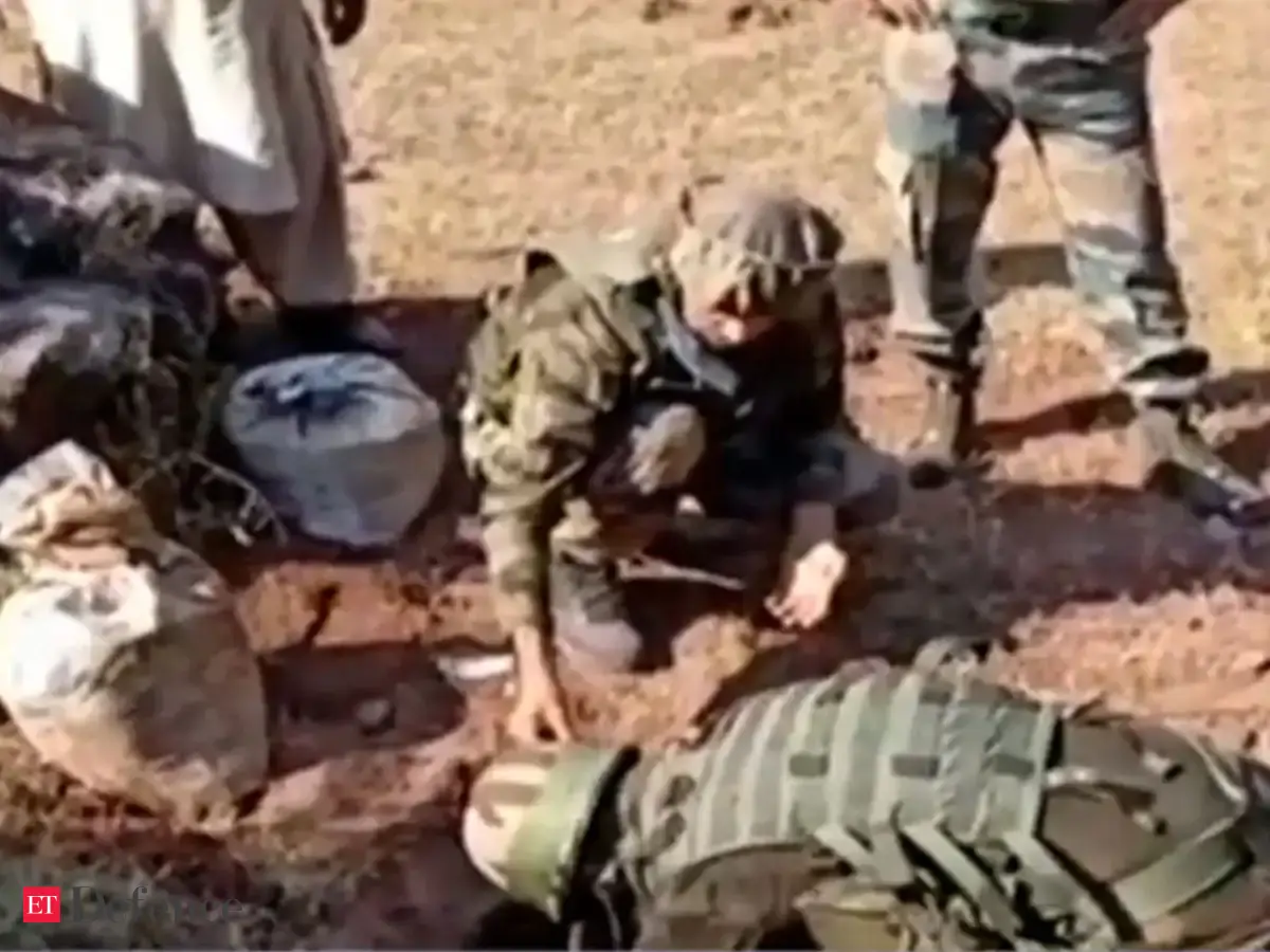 Watch soldiers risk lives to neutralise unexploded shell fired by Pak ...
