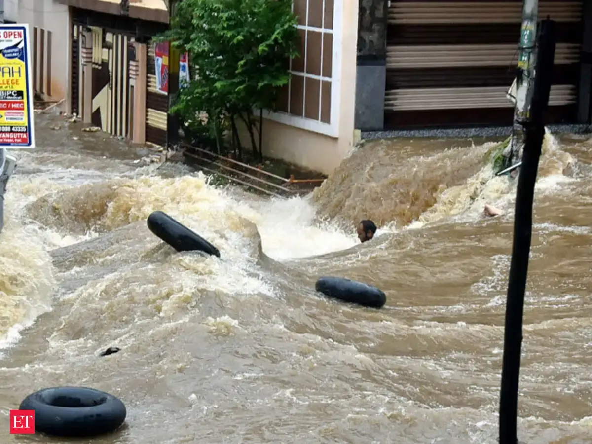 Heavy rains wreak havoc in Andhra, Telangana, atleast 17 dead; KCR govt ...
