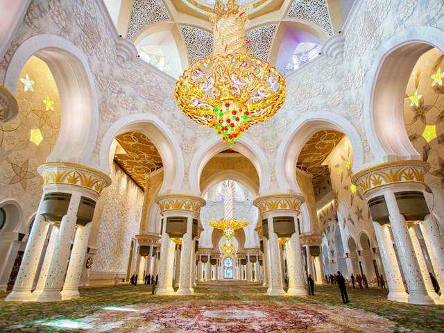 ​Sheikh Zayed Mosque in Abu Dhabi