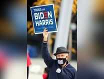Democratic vice presidential nominee Harris campaigns in Ohio