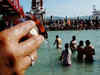 Devotees take holy dip on auspicious occasion of ‘Sharad Purnima’