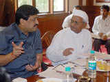 Anna Hazare with Ashok Chavan