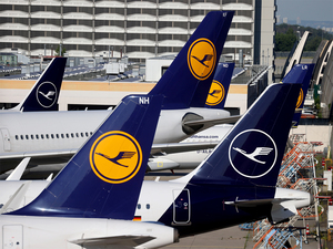 Lufthansa Reports 2 Billion Euro Loss In Third Quarter The Economic Times
