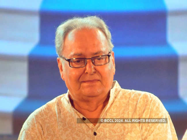 Soumitra Chatterjee's lung and liver functions are fine.