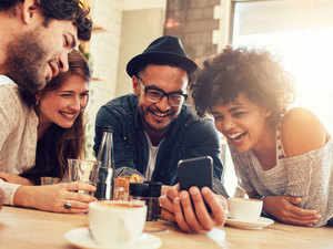 Smarphone-watching-getty