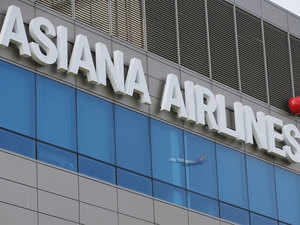 Korean Air to take over troubled Asiana Airlines for $1.6 billion