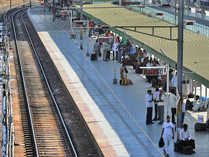 My Location To New Delhi Railway Station Delhi's Lieutenant Governor Reviews Redevelopment Of New Delhi Railway  Station - The Economic Times