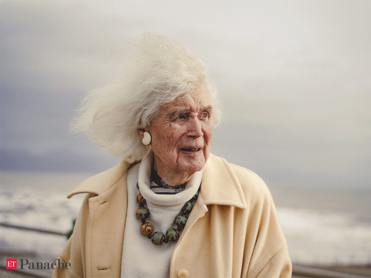 Jan Morris Celebrated Author And Transgender Pioneer Passes Away At 94 The Economic Times