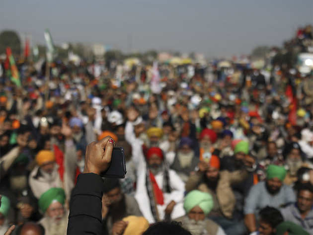 'Dilli Chalo' protest: Farmers to decide next course of action on Sunday