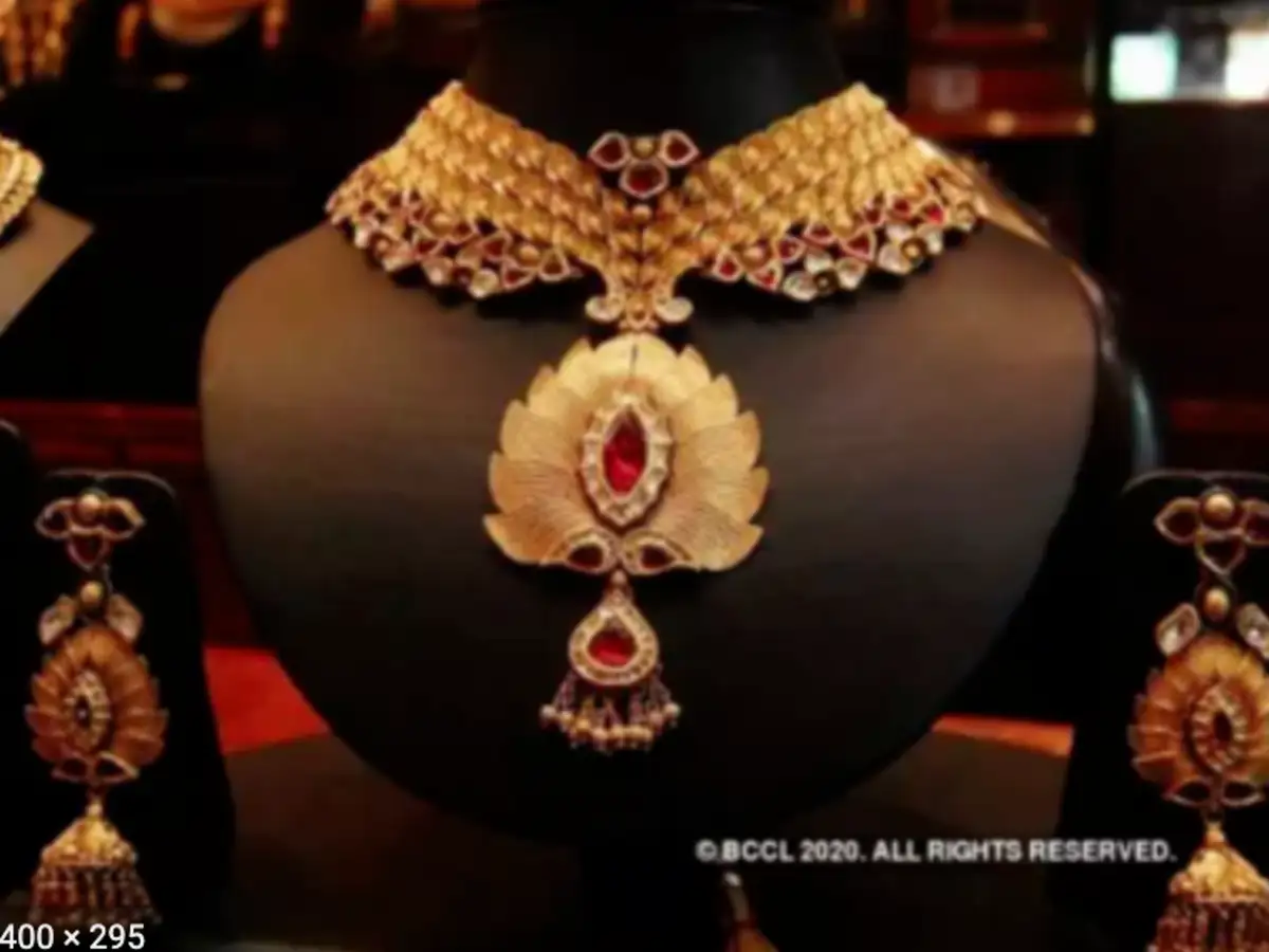 Tanishq Ad Latest News Videos Photos About Tanishq Ad The Economic Times The tanishq bridal collection is divided into themes, based on the regions in which different styles of bridal jewellery are worn. tanishq ad latest news videos