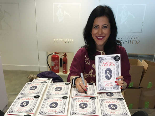 Anita Anand was named the winner of the 2,000 pounds prize​​.