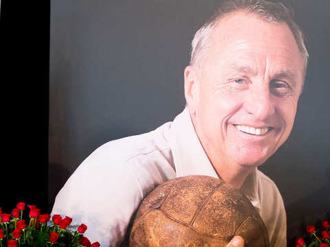 Johan Cruyff: Why the Dutch master wore the famous number 14 shirt, The  Independent