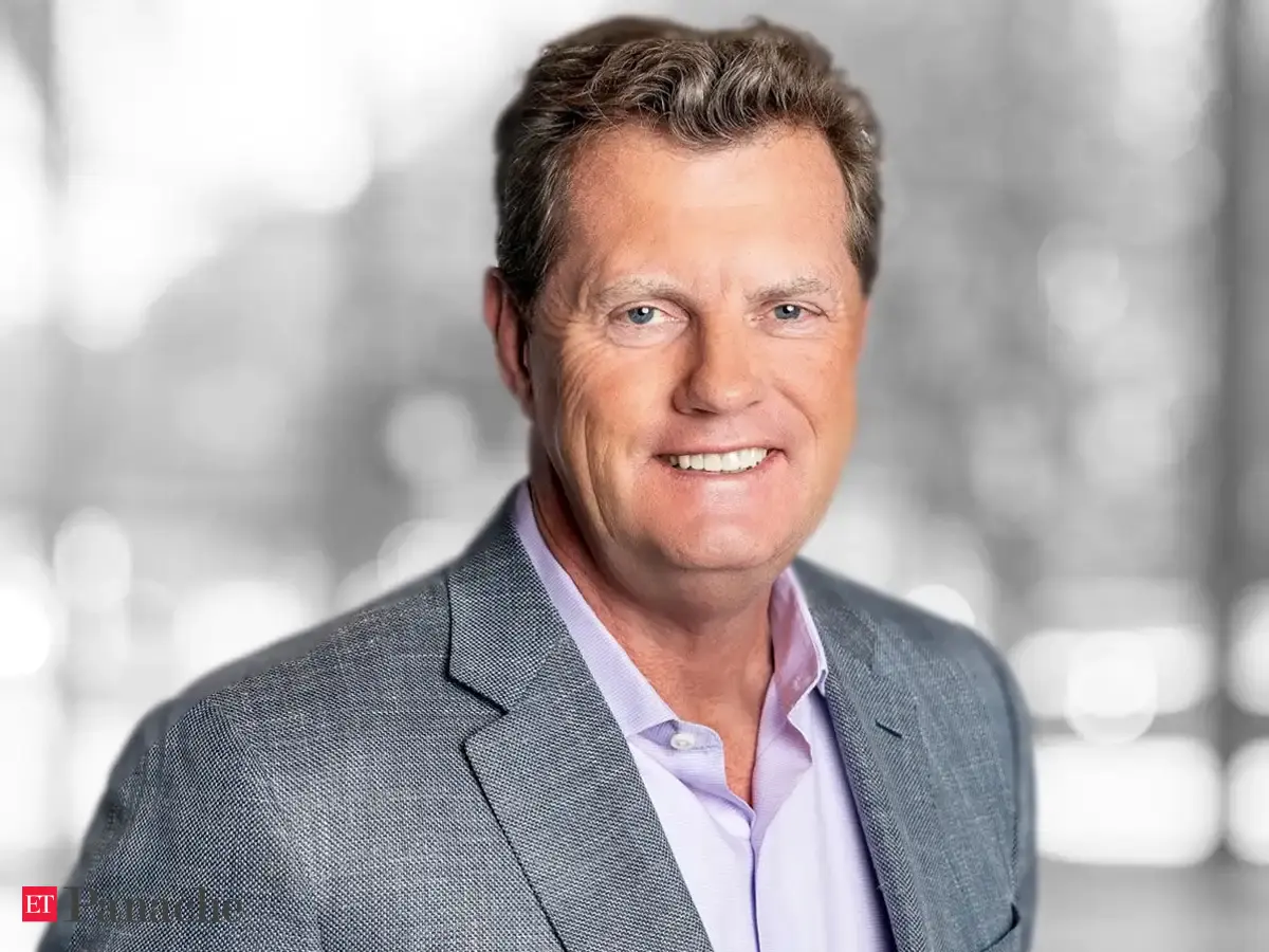 frank slootman: Snowflake CEO becomes one of the best-paid tech executives,  collects $108 mn salary every month - The Economic Times