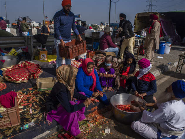 Farmers' Protest: Over 2,000 women from protesting farmers' families to join in