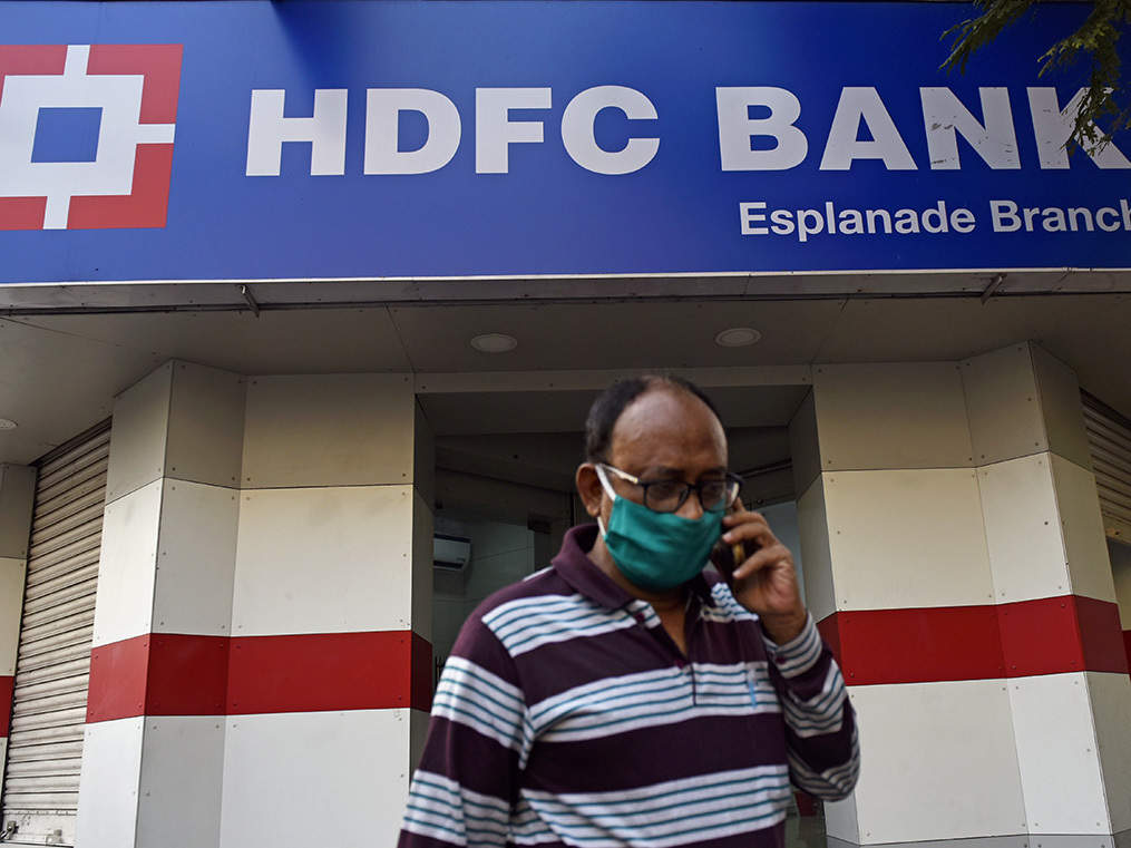 Legacy-infra weight, conservative IT spends: why Indian banks could see more HDFC Bank-like outages