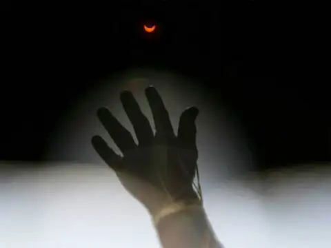 Plunges Chile, Argentina into darkness