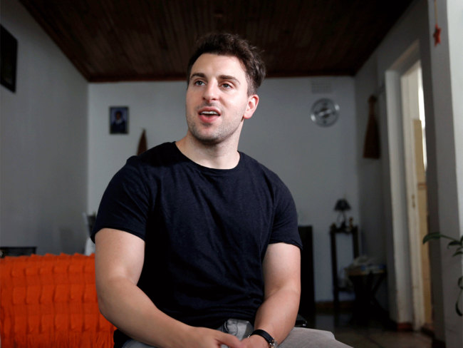 Airbnb Founder Brian Chesky Turned To His Dad's Words To Get Through ...