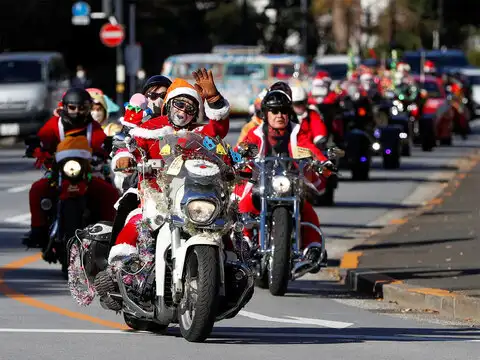 Santa riders carry gifts for 400 kids
