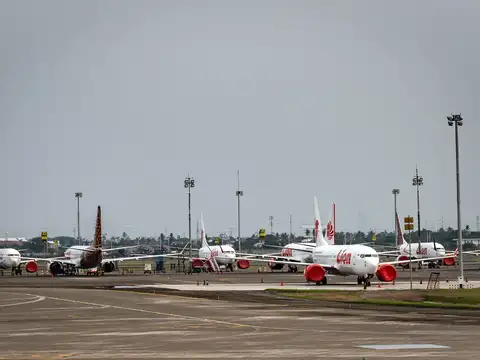 Boeing 737 MAX 8 crashes