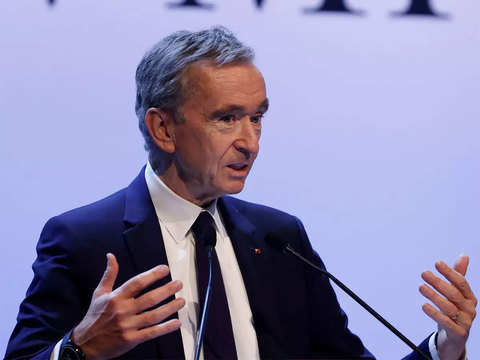 Bernard Arnault pips Jeff Bezos become world's richest person - Hindustan  Times