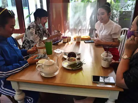 Dine in!