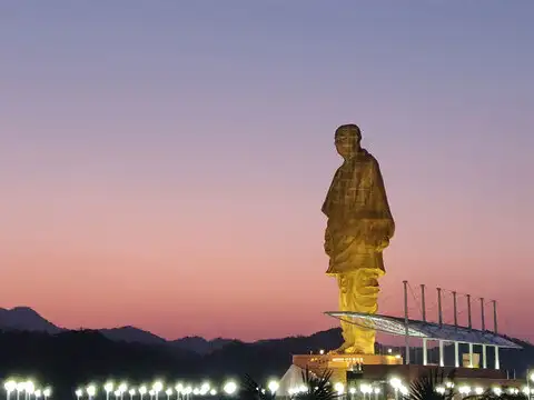 Trains to Statue of unity