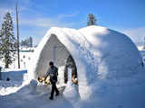 Gulmarg now has an igloo cafe that serves hot food on tables made of ice and snow
