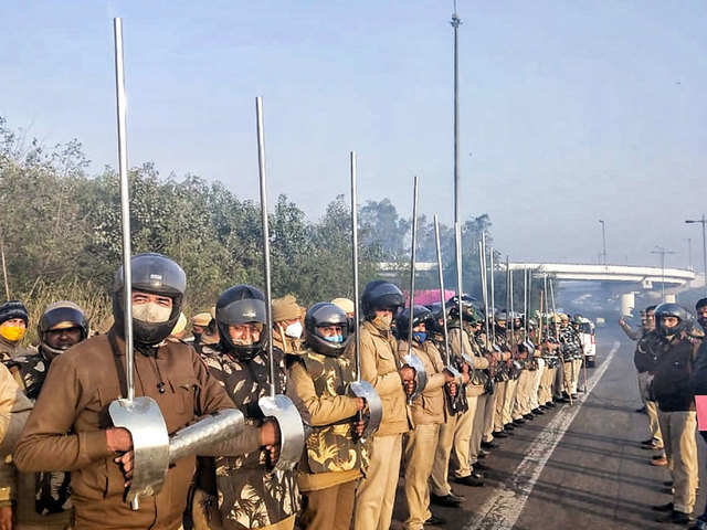 Delhi police gets iron batons