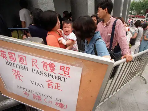 Physically stopping Hong Kongers